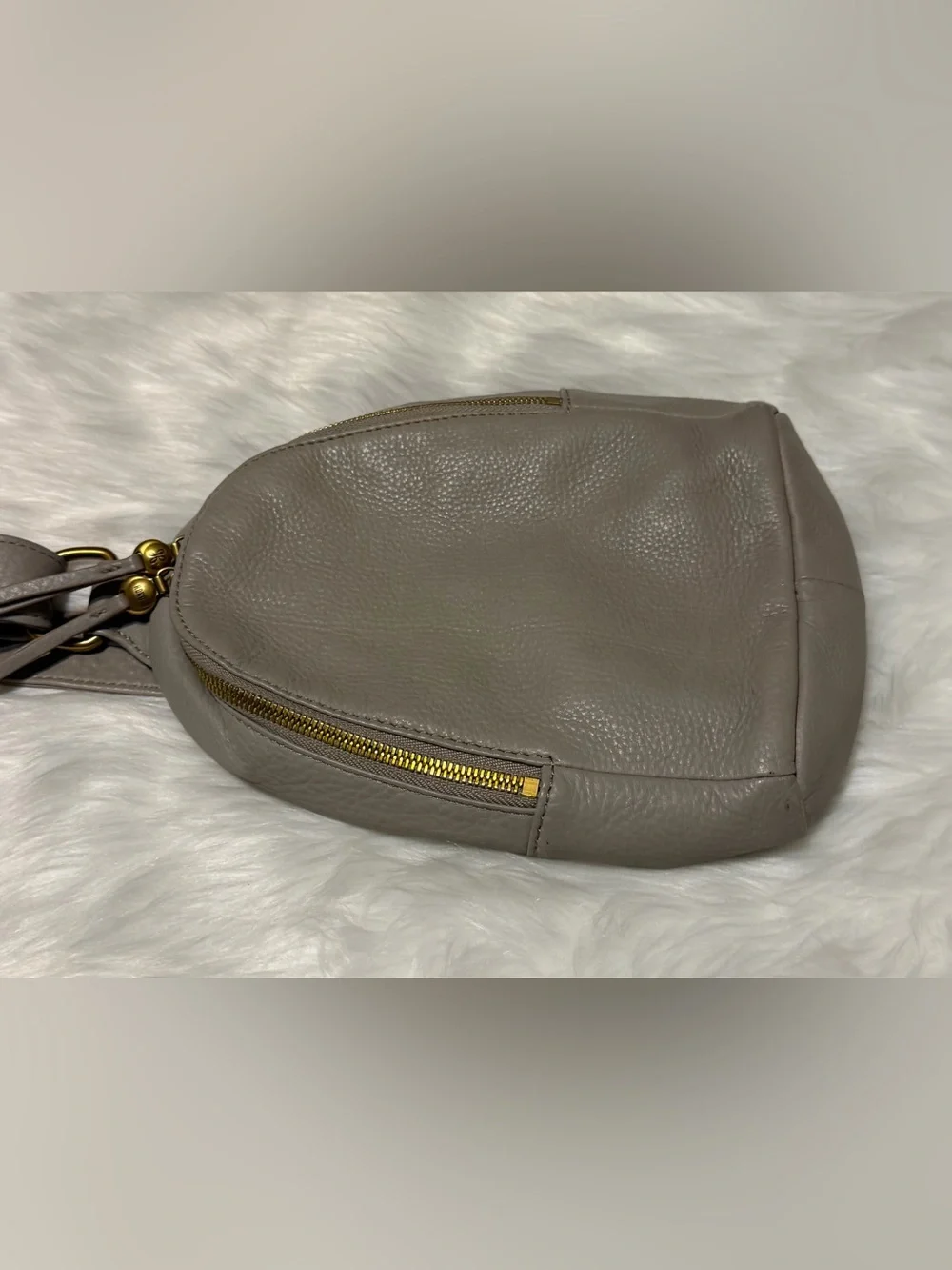 HOBO Fern Sling Taupe Pebbled Leather Crossbody - Picture 2 of 13